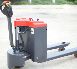 電動叉車的價(jià)位會受到品牌，型號，配置等因素的影響